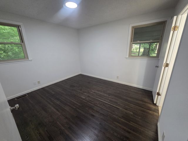 800 Apple Valley Rd, Madison, TN 37115