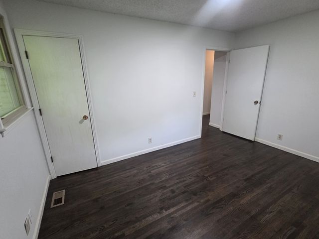 800 Apple Valley Rd, Madison, TN 37115