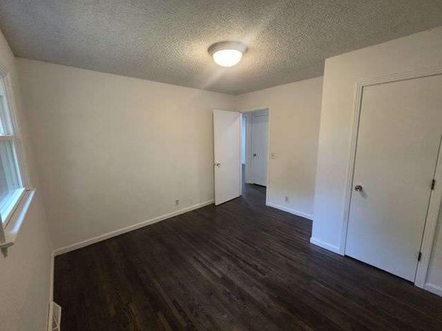 800 Apple Valley Rd, Madison, TN 37115