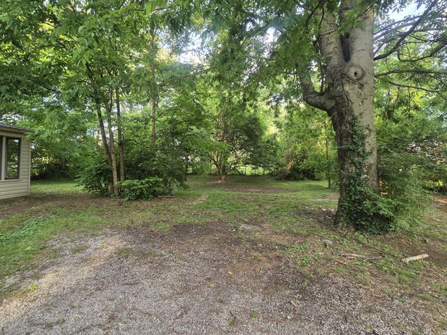 800 Apple Valley Rd, Madison, TN 37115