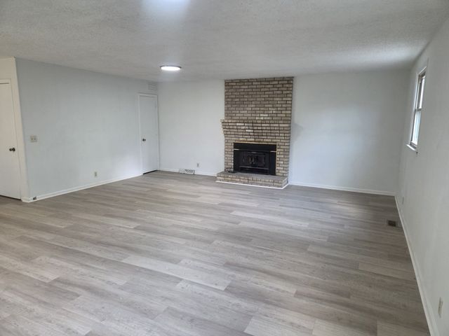 800 Apple Valley Rd, Madison, TN 37115