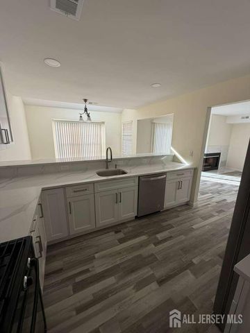 126 Winchester Way, Franklin Twsp, NJ 08873