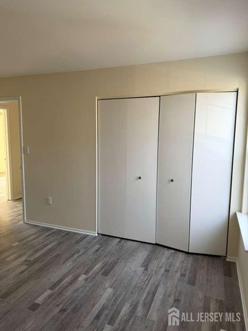 126 Winchester Way, Franklin Twsp, NJ 08873