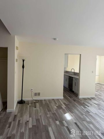 126 Winchester Way, Franklin Twsp, NJ 08873