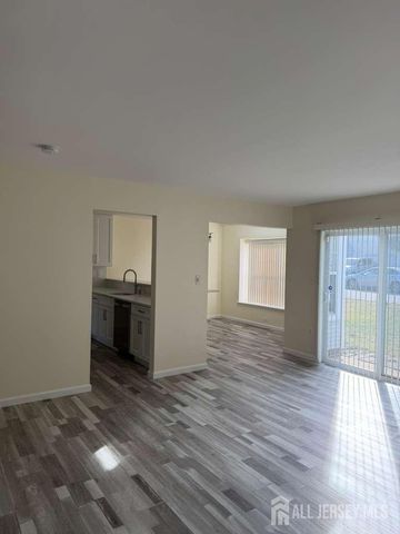 126 Winchester Way, Franklin Twsp, NJ 08873