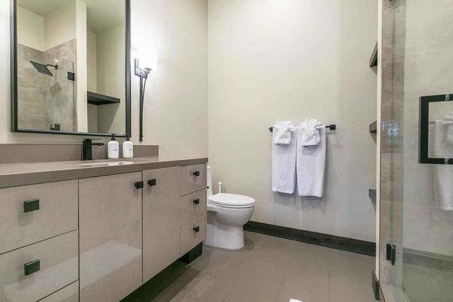 7770 Lahontan Drive, Truckee, CA 96161