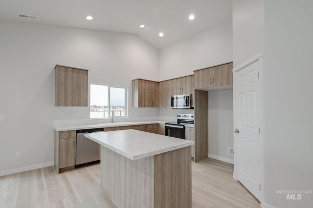 4323 Dayton St, Caldwell, ID 83605