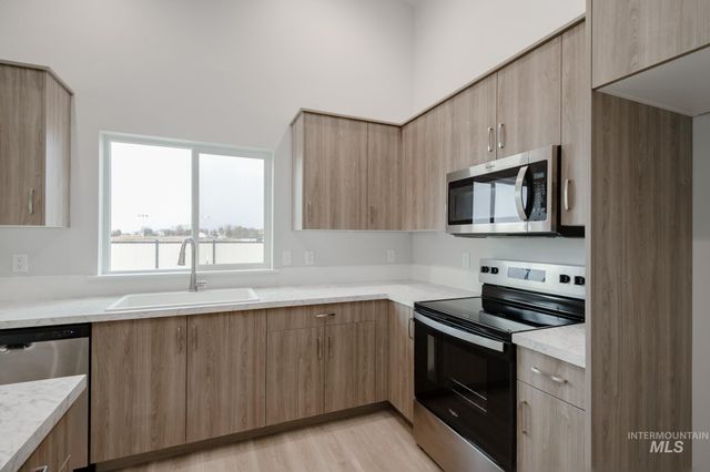 4323 Dayton St, Caldwell, ID 83605