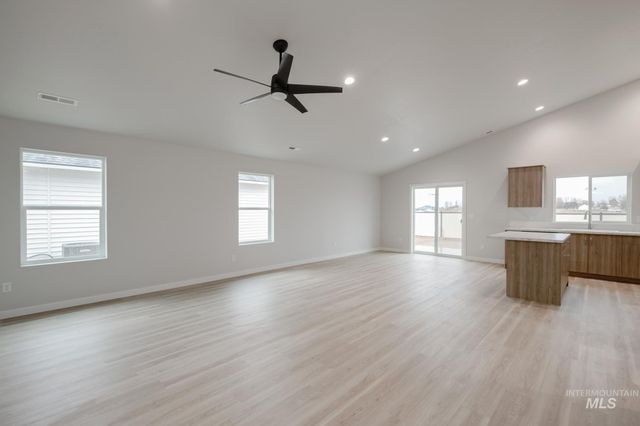 4323 Dayton St, Caldwell, ID 83605