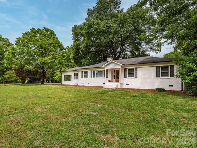 1301 N Sharon Amity Road, Charlotte, NC 28211