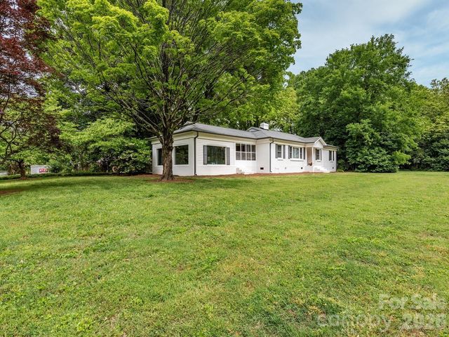 1301 N Sharon Amity Road, Charlotte, NC 28211