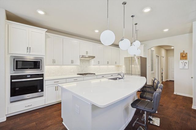 1276 Western Yarrow Avenue, Justin, TX 76247