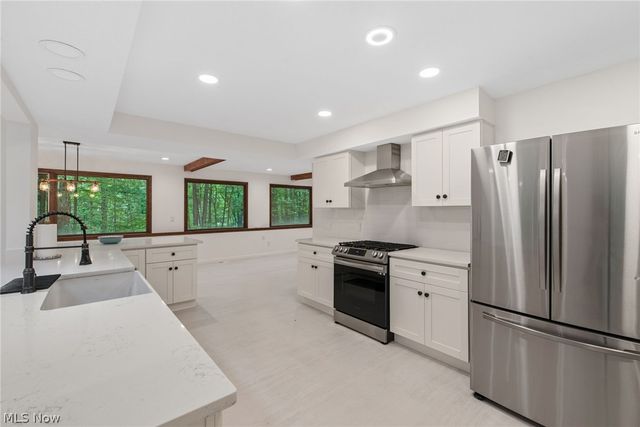 3812 Ellendale Road, Moreland Hills, OH 44022