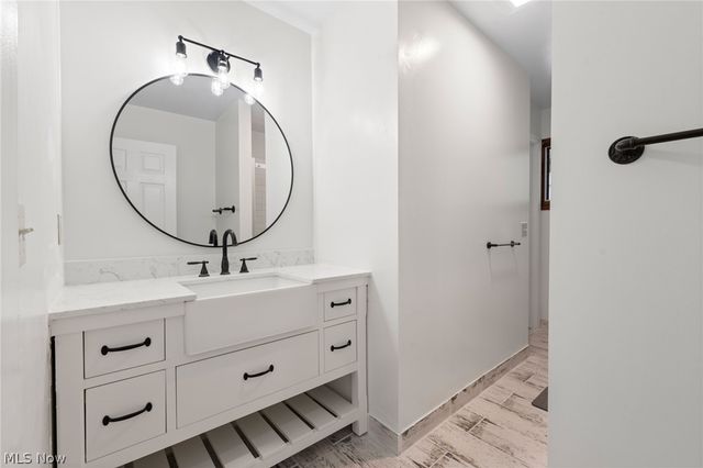 3812 Ellendale Road, Moreland Hills, OH 44022