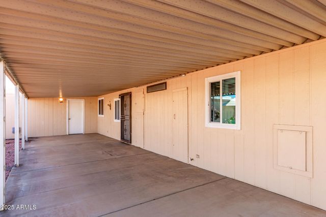 9422 E SUN LAKES Boulevard S, Sun Lakes, AZ 85248