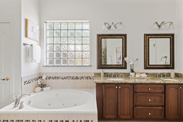 6623 Yaupon DR, Austin, TX 78759