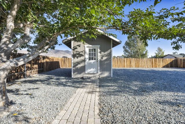 216 Gordon Lane, Dayton, NV 89403