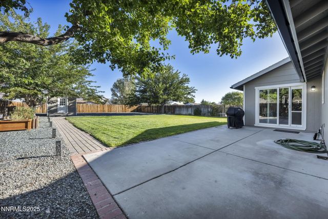 216 Gordon Lane, Dayton, NV 89403