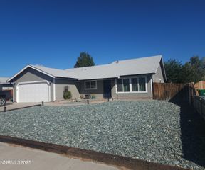 216 Gordon Lane, Dayton, NV 89403