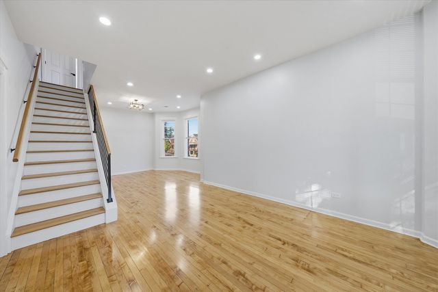 1936 W 38th Street, Chicago, IL 60609