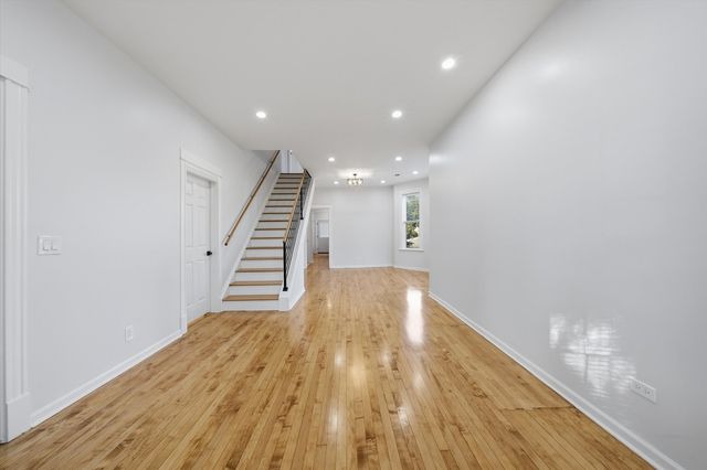 1936 W 38th Street, Chicago, IL 60609