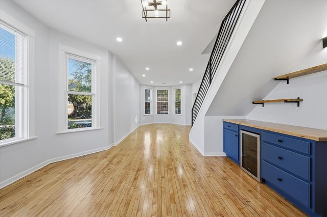 1936 W 38th Street, Chicago, IL 60609