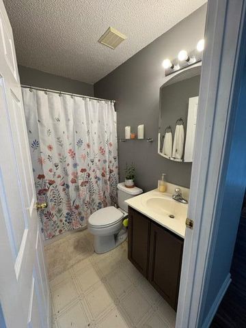 126 Jefferson Lane, Defuniak Springs, FL 32433