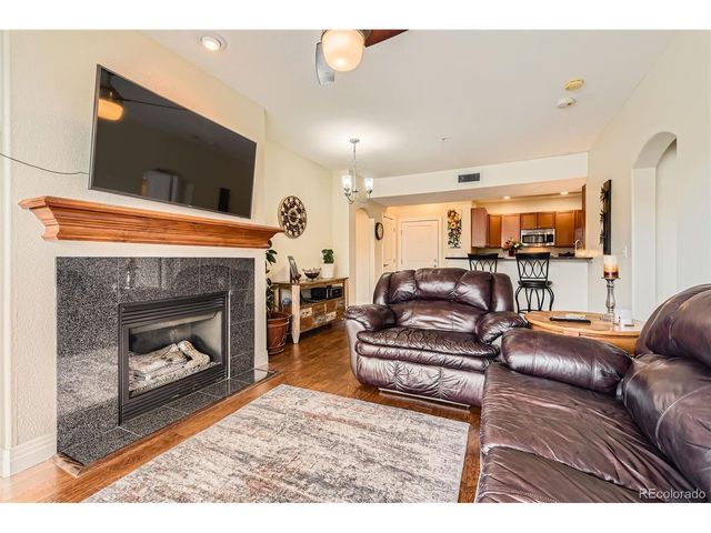 9019 E Panorama Cir D207, Englewood, CO 80112