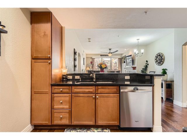 9019 E Panorama Cir D207, Englewood, CO 80112