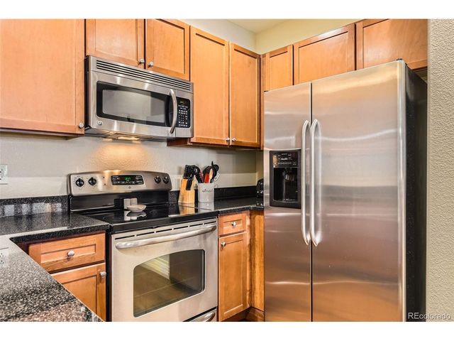 9019 E Panorama Cir D207, Englewood, CO 80112