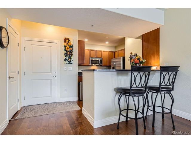 9019 E Panorama Cir D207, Englewood, CO 80112