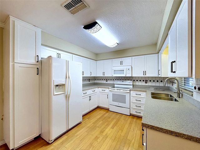 5709 SCOTT LAKE ROAD, Lakeland, FL 33813