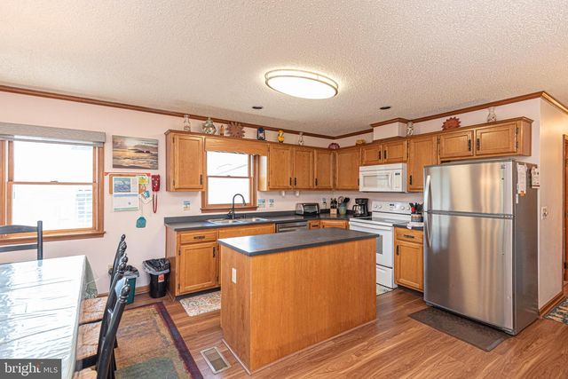 46 N ATLANTIC AVE, Bethany Beach, DE 19930
