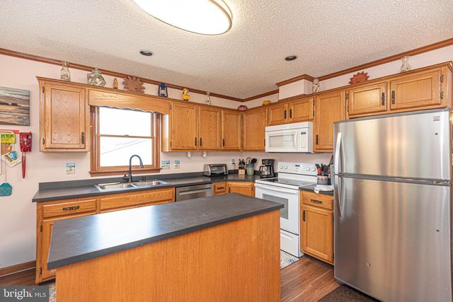 46 N ATLANTIC AVE, Bethany Beach, DE 19930