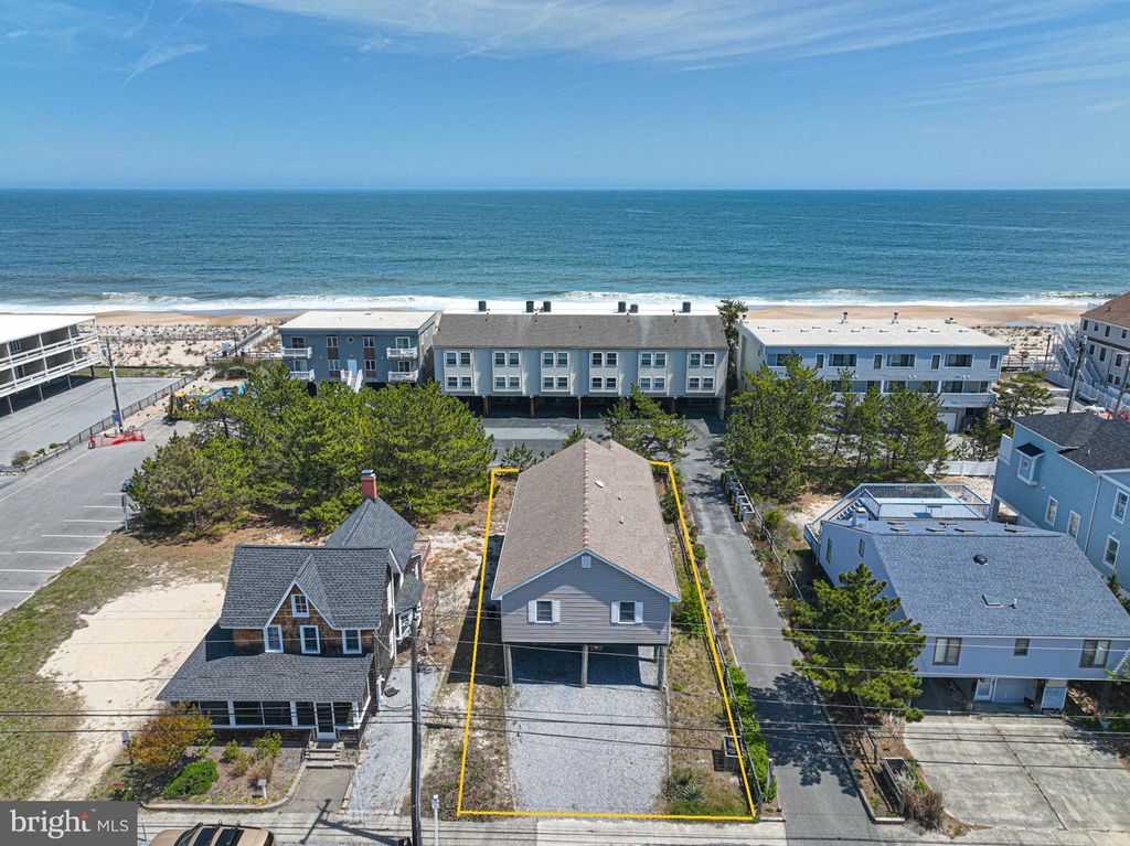 46 N ATLANTIC AVE, Bethany Beach, DE 19930