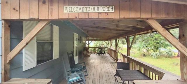 5403 HIGHWAY 40 W, Yankeetown, FL 34498