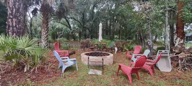 5403 HIGHWAY 40 W, Yankeetown, FL 34498