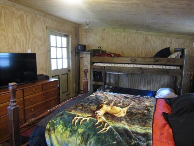 5403 HIGHWAY 40 W, Yankeetown, FL 34498
