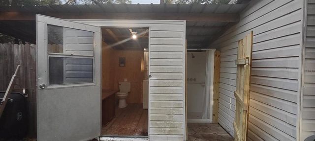 5403 HIGHWAY 40 W, Yankeetown, FL 34498