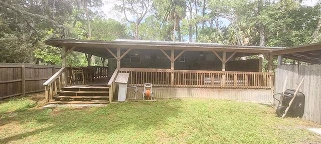 5403 HIGHWAY 40 W, Yankeetown, FL 34498