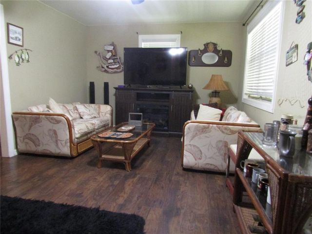 5403 HIGHWAY 40 W, Yankeetown, FL 34498