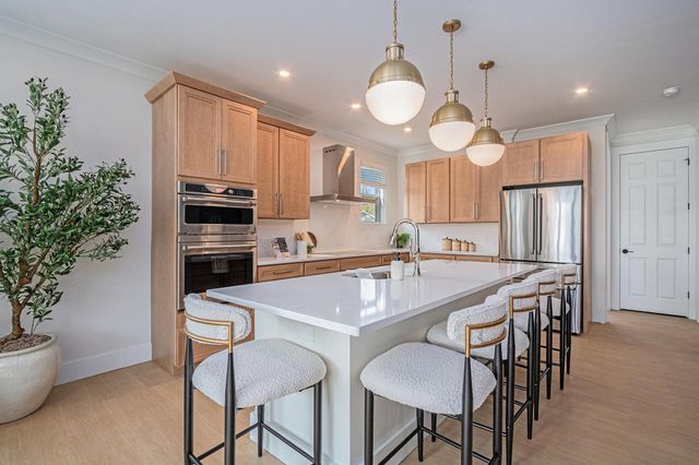 743 South Bend Avenue, South Bend, IN 46617