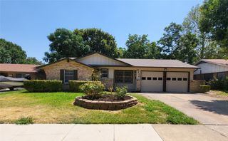 2110 Red Bud Lane, Plano, TX 75074