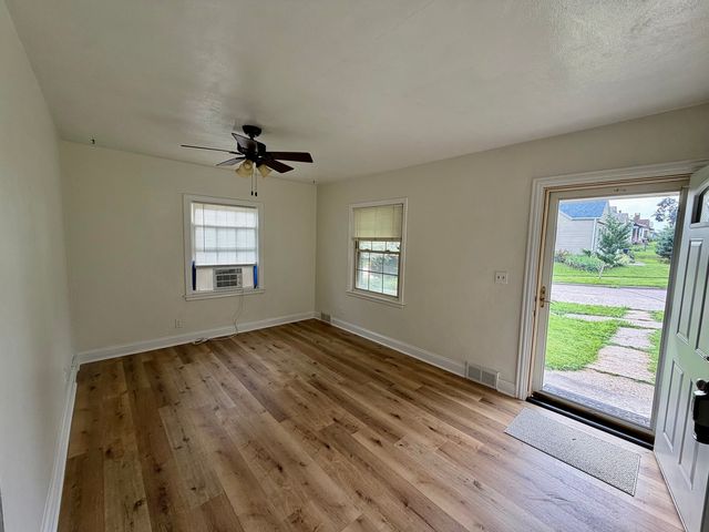 2172 Frisco Drive, Davenport, IA 52804