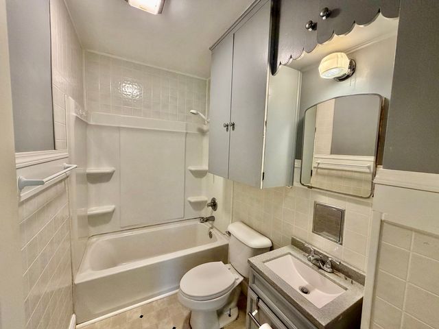 2172 Frisco Drive, Davenport, IA 52804