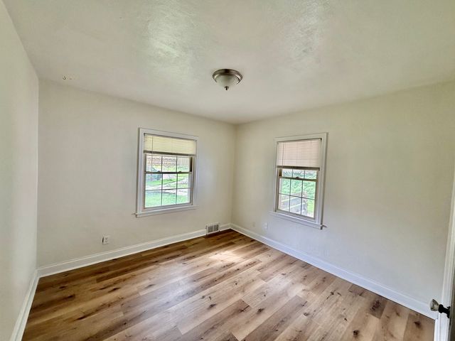 2172 Frisco Drive, Davenport, IA 52804