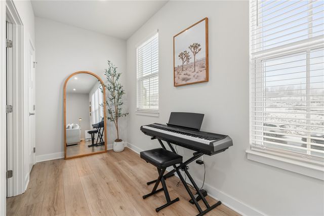 410 Scharberry Ln, Adams Twp, PA 16046