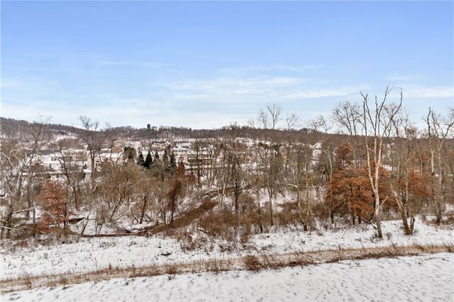 410 Scharberry Ln, Adams Twp, PA 16046