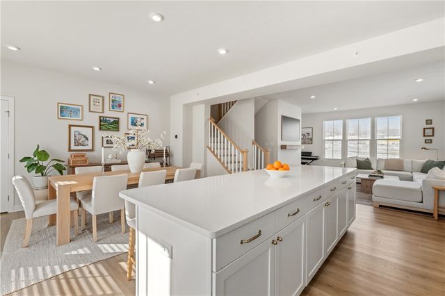 410 Scharberry Ln, Adams Twp, PA 16046