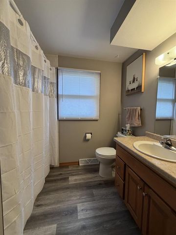 1715 EDGEHILL DRIVE, Green Bay, WI 54304